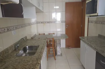 Vila caiçara, apartamento 2 dorms, suite, lazer completo, prédio frente para o mar