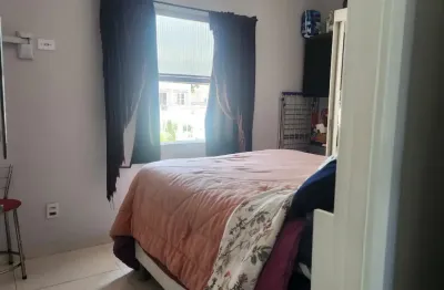 “apto 1 dorm no boqueirão a poucos metros da praia – r$ 228 mil'