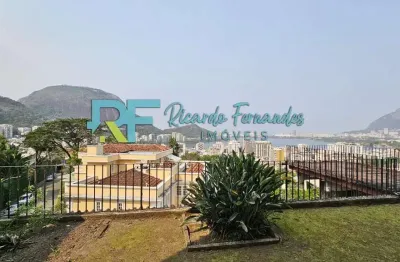 Casarão com bela vista da lagoa no alto jardim botânico