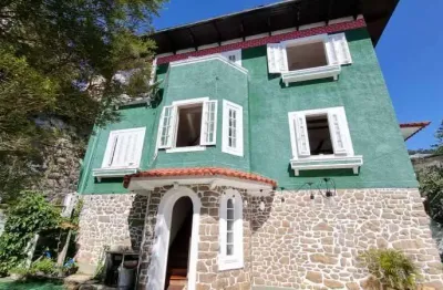 Casa em santa teresa, 450 m², 4 quartos, vaga, rua segura