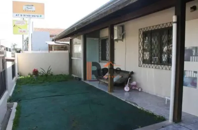 Casa com 3 quartos à venda no Centro, Balneário Camboriú 