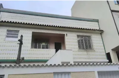 Alugo um apartamento de 2/4 em casca dura - rio de janeiro