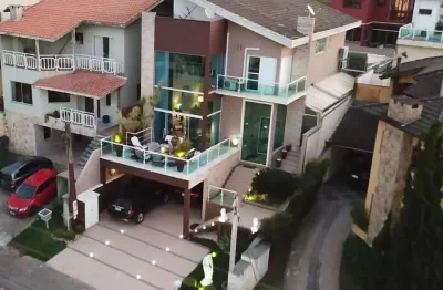 Aruâ eco park lagos - sobrado alto padrão de 03 dormitórios, sendo 01 suíte, à venda no condomínio aruã, mogi das cruzes - sp