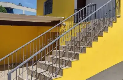 Casa de 03 dormitórios, sendo 01 suíte, à venda na vila lavínia, mogi das cruzes - sp