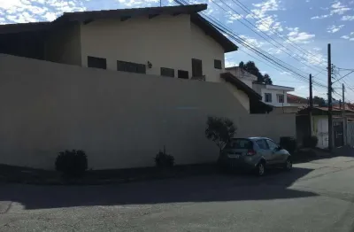 Sobrado de 03 dormitórios, sendo 01 suíte, à venda na vila suissa, mogi das cruzes - sp