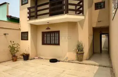 Sobrado de 03 dormitórios, sendo 01 suíte, à venda na vila rei, mogi das cruzes - sp