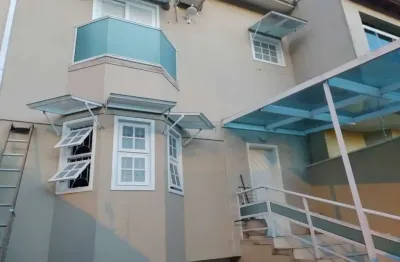 Sobrado de 169m² com 03 dormitórios sendo 01 suíte, à venda na chácara jafet, mogi das cruzes - sp