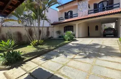 Amplo sobrado de 03 dormitórios, sendo 01 suíte, à venda no mogi moderno, mogi das cruzes - sp