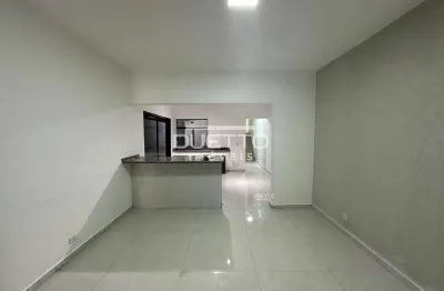 Casa térrea de 03 dormitórios, sendo 01 suíte, à venda na vila suissa, mogi das cruzes - sp