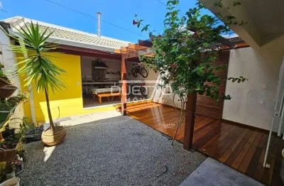 Sobrado de 200m², com 03 dormitórios, sendo 01 suíte, à venda no residencial colinas, mogi das cruz