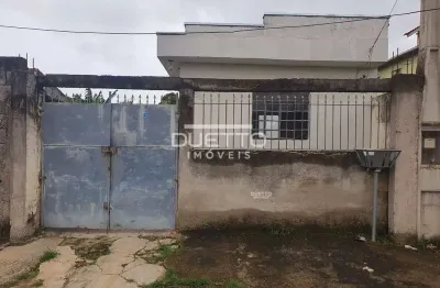 Casa térrea de 02 dormitórios, à venda no conj. hab. álvaro bovolenta, mogi das cruzes - sp