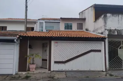 Casa de 04 dormitórios, sendo 01 suíte, à venda na vila suissa, mogi das cruzes - sp