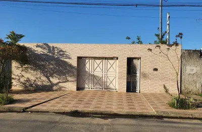 Casa térrea de 134m² com 02 dormitórios, à venda no jardim santos dumont iii, mogi das cruzes - sp