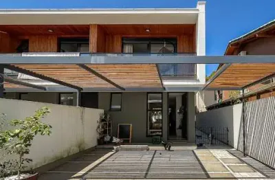 Casa com 3 dormitórios à venda, 123 m² por R$ 1.600.000,00 - Campeche - Florianópolis/SC