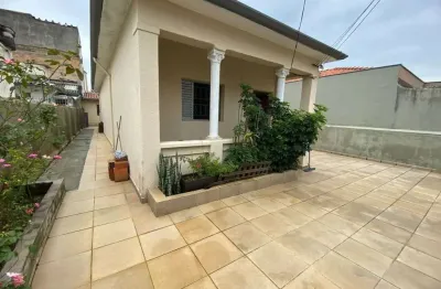 Casa com 2 dormitórios à venda, 210 m² por R$ 850.000,00 - Vila Dom Pedro I - São Paulo/SP