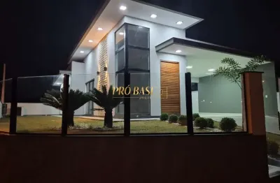 Casa com 3 quartos à venda na Rua Antônio Jovita Duarte, 19, Forquilhas, São José por R$ 915.000