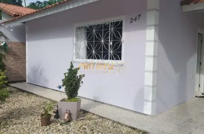 Casa com 2 quartos à venda na Rua Julieta da Silva Melo, 247, Forquilhas, São José por R$ 680.000