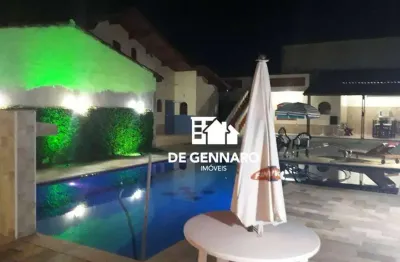 Maravilhosa casa em itanhaém,com piscina e 3 quartos com muito espaço e conforto