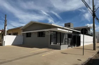 Casa comercial para alugar na Rua Dom Bosco, 78, Taquaral, Campinas por R$ 10.000