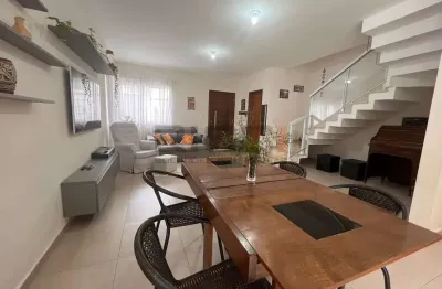 Casa com 3 quartos à venda na Rua Ivan Guedes Guimarães, 41, Villa Di Cesar, Mogi das Cruzes