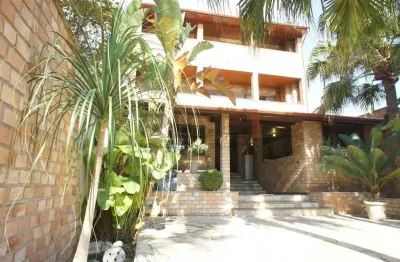 Casa com 4 quartos à venda na Rua Eudóxia Castello Branco, 681, Vila Suissa, Mogi das Cruzes