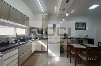 Excelente sobrado à venda no jardim rodeio – 87m² de conforto e praticidade!