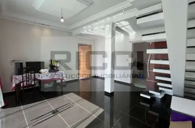 Sobrado à venda na vila rei – 3 dormitórios, suíte com closet e banheira, edícula e excelente localização