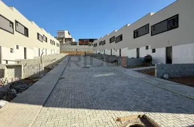Sobrado à venda com 65m² no jardim santa tereza – villagio com excelente localização