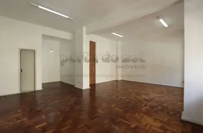 Sala comercial para alugar na Avenida Borges de Medeiros, 308, Centro Histórico, Porto Alegre