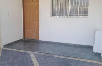 Casa com 2 quartos à venda na Rua Airton Barroso Pereira, 06, Vila Santos, São Paulo