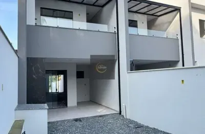 Casa com 3 quartos à venda no São Marcos, Joinville 