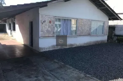 Casa no saguaçu, com área privativa de 139m², 03 dormitórios, sendo 01 suíte.