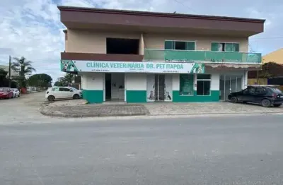 Duplex com sala comercial em itapoá-sc com 243m² por r$960.000,00