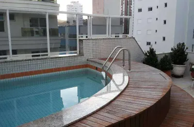 Cobertura duplex, quadra mar, com 199 metros quadrados na barra norte, com 3 suítes e 3 vagas.