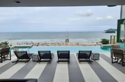 Frente mar diferenciado, com 440 m2, 1 por andar novo