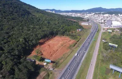 Terreno frente br 101 marginal leste em balneário camboriú