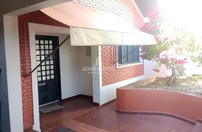 Casa para venda em jaboticabal, centro, 3 dormitórios, 2 suítes, 1 banheiro, 2 vagas