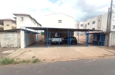 Apartamento com 2 quartos para alugar na Avenida Doutor José Adriano Arrobas Martins, 770, Jardim Nova Aparecida, Jaboticabal