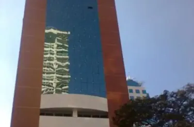 Casa comercial à venda no Alphaville, Barueri 