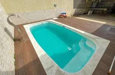 Casas no Litoral para venda em Praia Grande no bairro Boqueirão