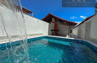 Casas no Litoral para venda em Praia Grande no bairro Canto do Forte