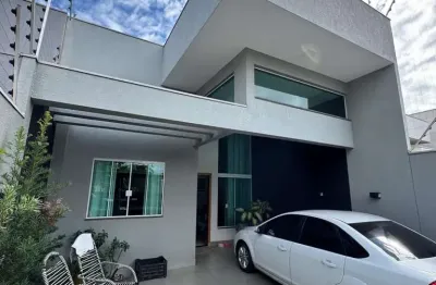 Casa com 3 quartos à venda na Rua Pioneira Maria Manhas Garcia, Jardim Monte Rei, Maringá