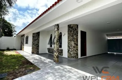 Casa 03 dorm. em jardim américa  -  maringá vendo casa com dois dormitórios, sendo uma suíte master, com closet e banheira de hidromassagem. um banheiro social, sala, copa, cozinha, garagem para cinco