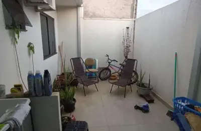 Casa com 2 quartos à venda na Rua Ana Coronado Marquioto, Jardim Paulista, Maringá
