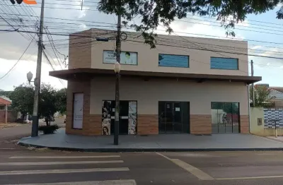 Casa comercial à venda na Avenida Giro Watanabe, Jardim Nova Independência, Sarandi