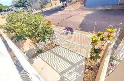 Sobrado para venda em cascavel, neva, 3 dormitórios, 1 suíte, 2 banheiros, 2 vagas