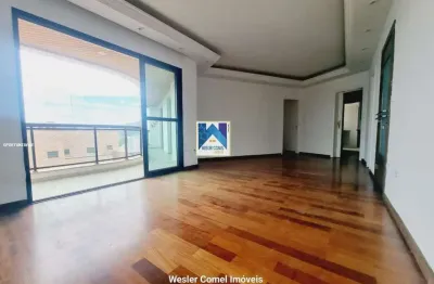 Com 4 dormitórios, sendo 3 suítes, possui 4 banheiros, 2 vagas de garagem, 2 salas, localizado em condomínio, aceita per