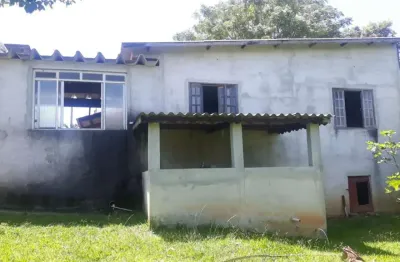 Casa térrea avarandada para venda no bairro castelano.