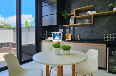 Excelente casa em condomínio fechado, perfeita para quem busca conforto, segurança e bem-estar. o imóvel dispõe de ambientes amplos, bem distribuídos e com excelente iluminação nat