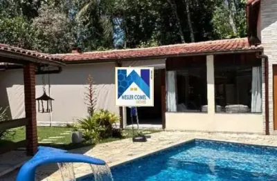 Casa na praia à venda, perfeita para quem busca conforto, tranquilidade e qualidade de vida.